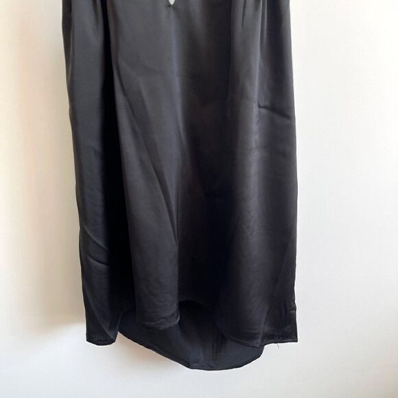 Superdown Revolve Black Halter Satin Blouse Tank Top Medium - Picture 4 of 8